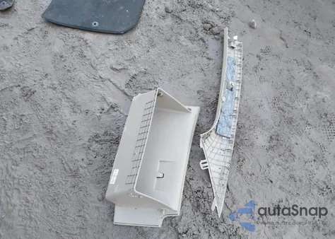 2016 Hyundai Elantra Se z USA, uszkodzony, nr VIN 5NPDH4AE3GH655097